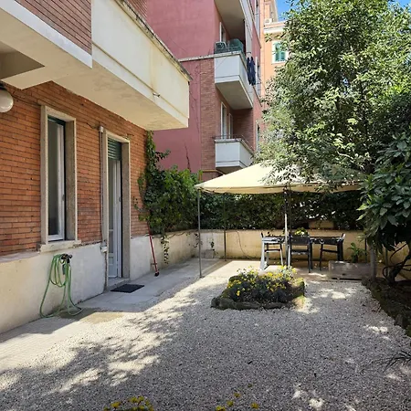 Daire Bologna Garden House Roma